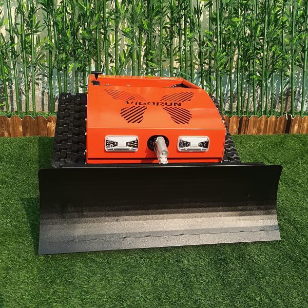 Brushless Remote Control Crawler Weed Mower (VTC550-90 with snow plough) - Image 3