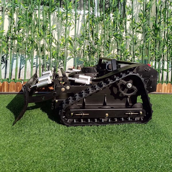 Low Maintenance Brushless Remote Mower (VTLM600 with snow plow) - Image 4