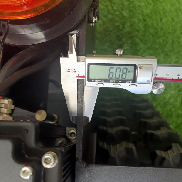 Super Robust Enhanced Remote-controlled Brush Mower (VTLM800) - Image 6