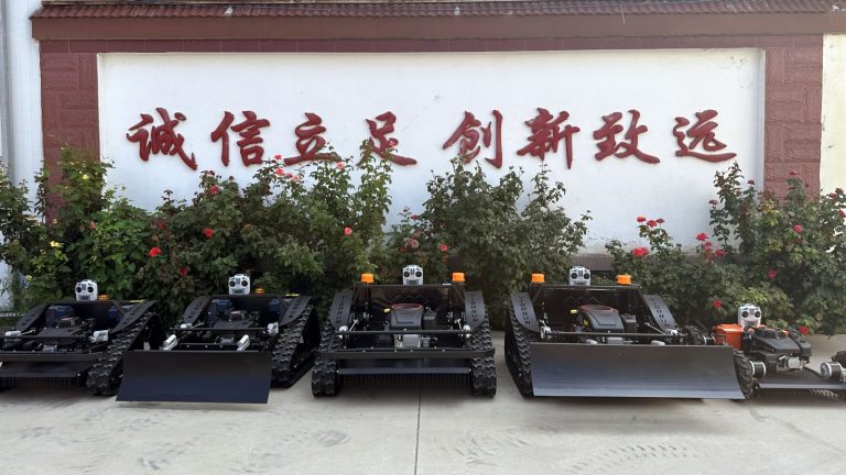 Vigorun radio controlled tracked mower from Chinese factory