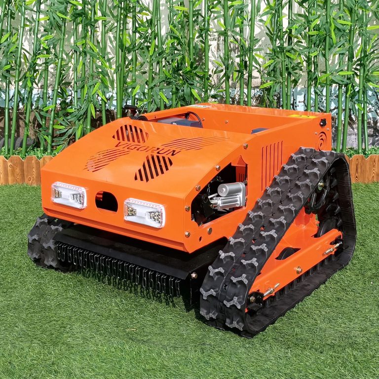 remote controlled track cutting grass machine made by Vigorun Tech