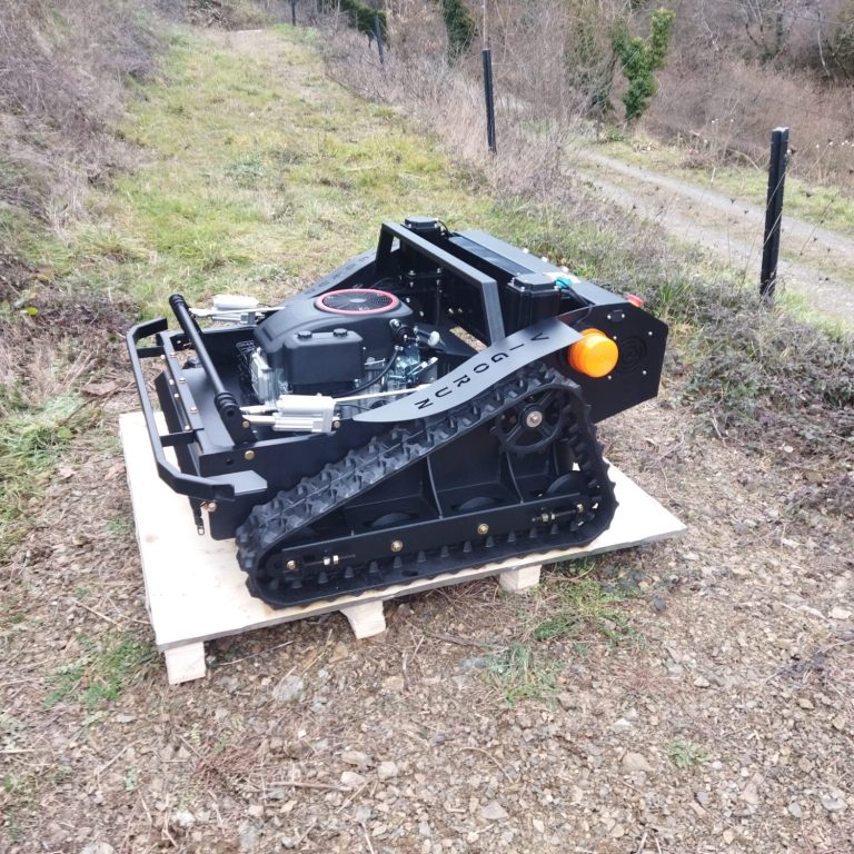Vigorun VTLM800 RC track grass cutting machine – A revolution in mowing methods