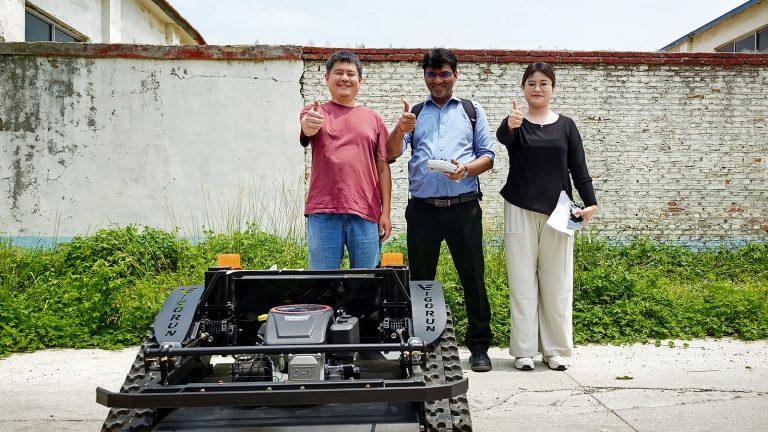 Vigorun remote operated crawler lawn mower robot for sale made by Vigorun Tech
